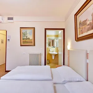 San Marco 2*, Garda (Verona) Italy