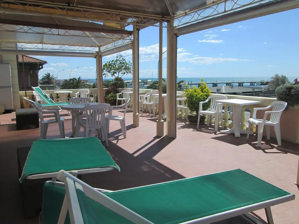 Hotel Italia Marina di Massa