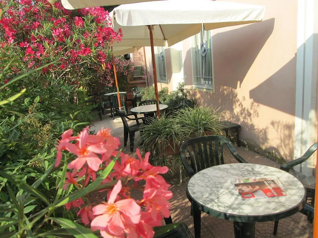 Hotel Italia Marina di Massa