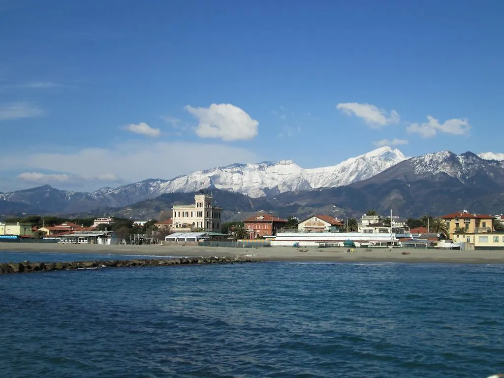 Hotel Italia Marina di Massa 3*,  Itália