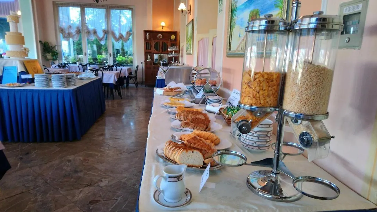 Hotel Italia Marina di Massa Itália