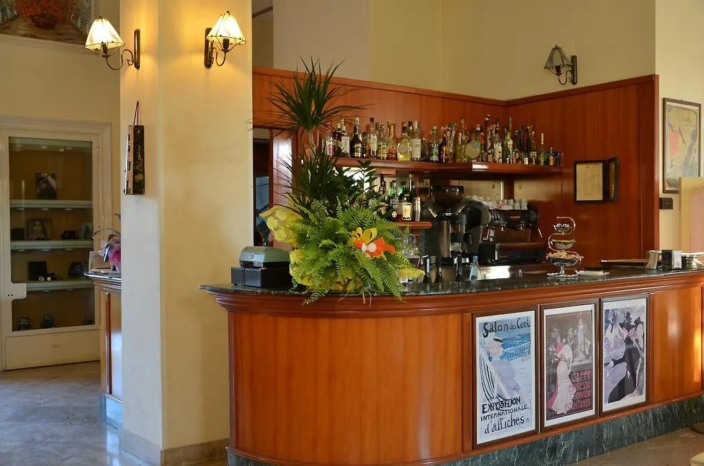 Hotel Italia Marina di Massa Italy