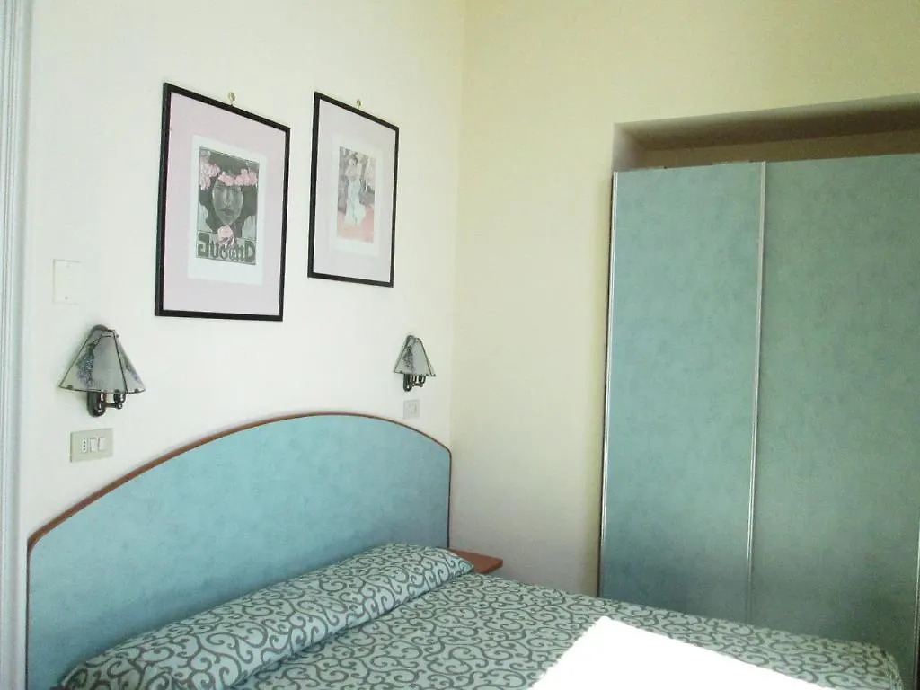 Hotel Italia Marina di Massa