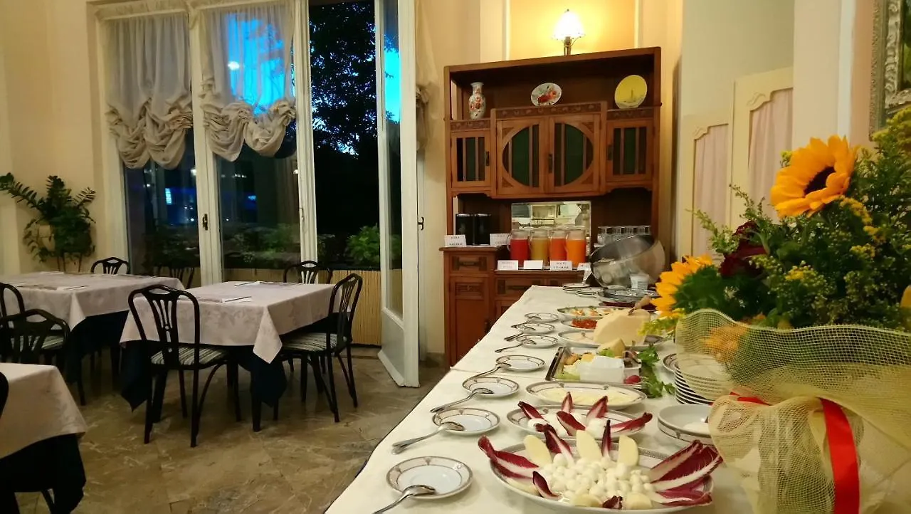Hotel Italia Marina di Massa