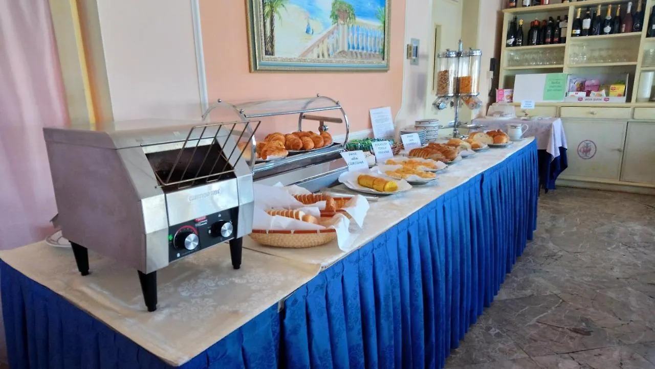 Hotel Italia Marina di Massa Italy